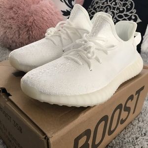 Yeezy Boost 350 V2